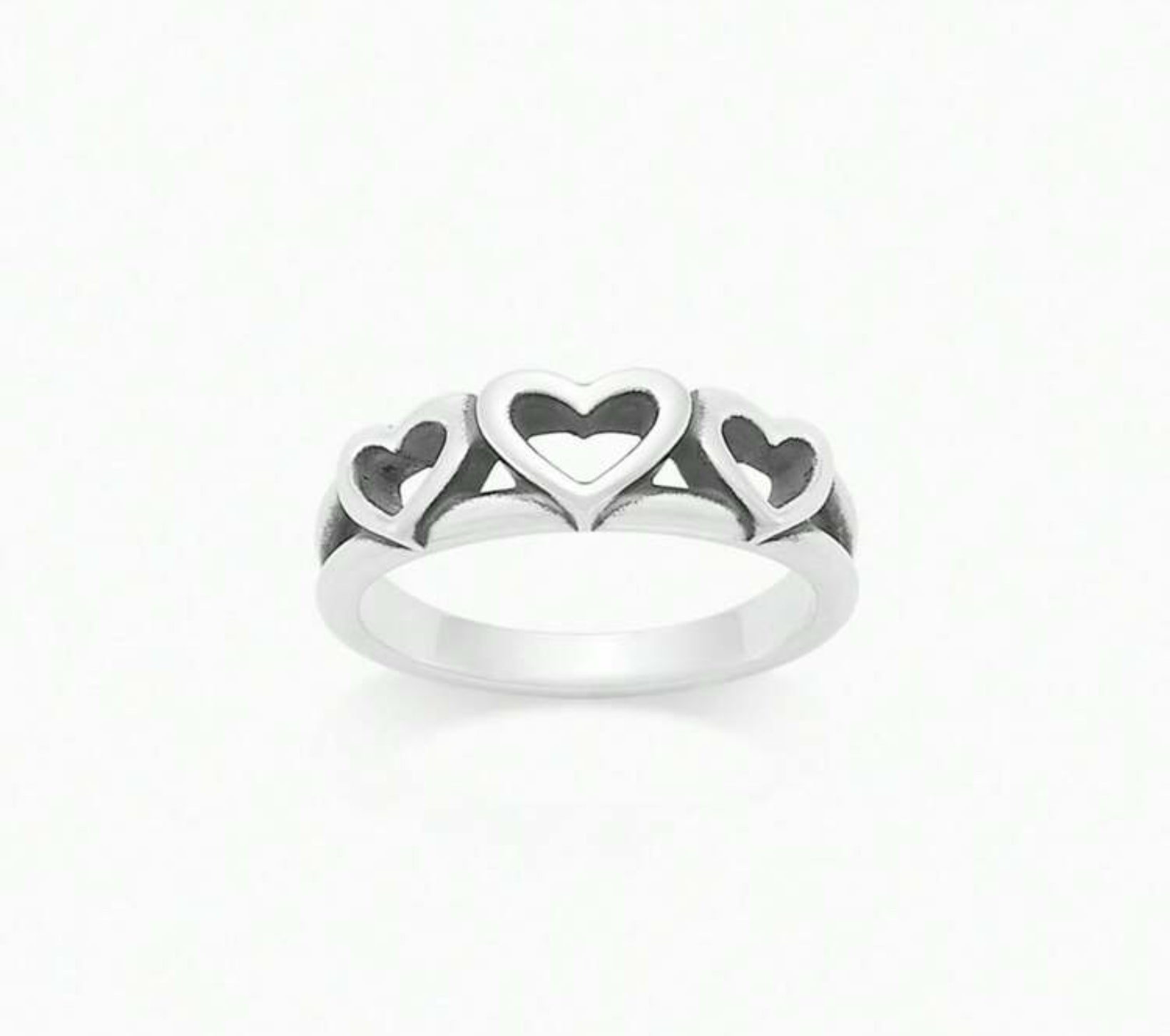 3 Hearts ring